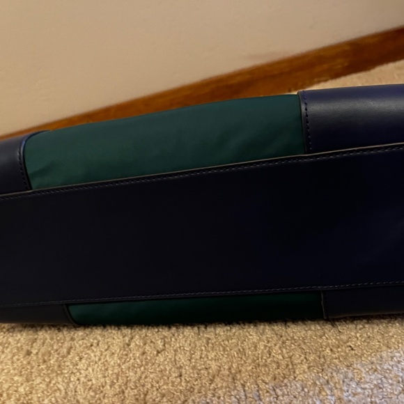 Tory Burch Green and Black Tote Bag - Picture 4 of 11